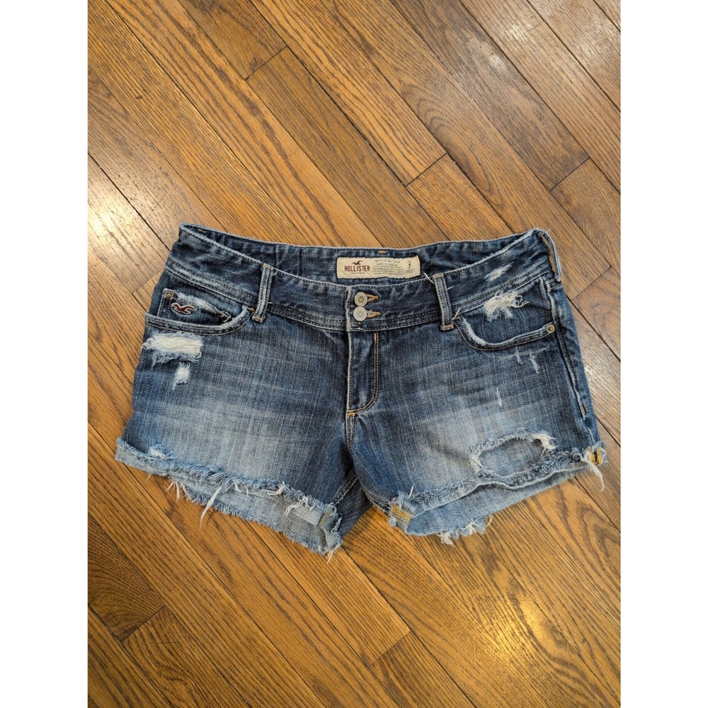 Hollister Distressed Cut-off Denim Shortie Booty Shorts Blue Size 7 Low Rise‎